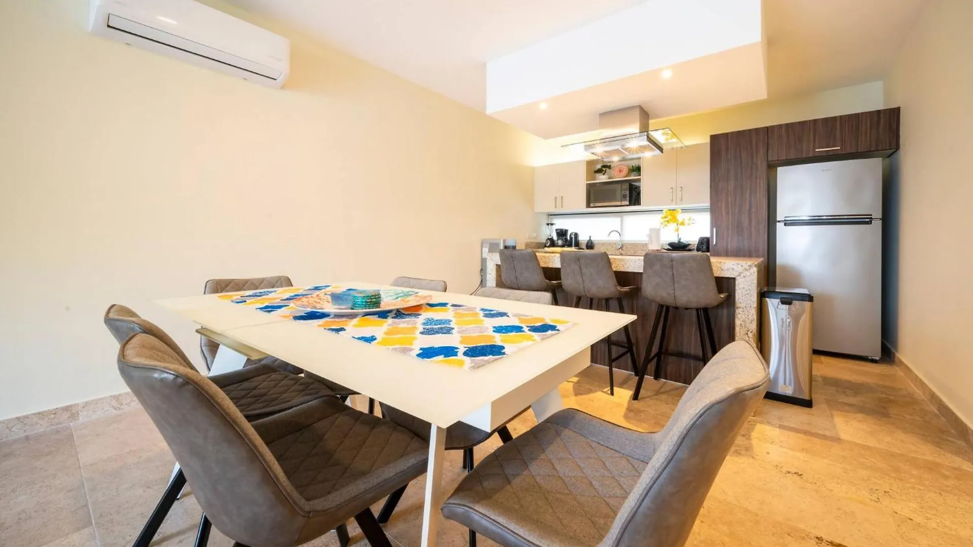 Modern Penthouse With 2 Bedroom Tub & Pool At Arenis Condos - 509 Playa del Carmen Mexiko